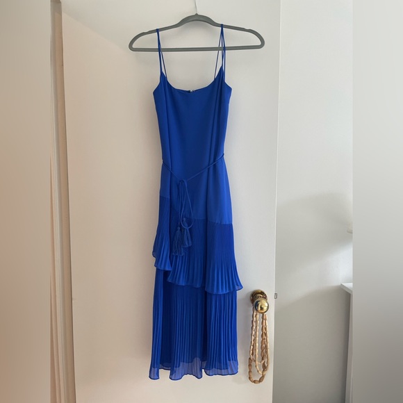 Chelsea28 - Royal blue tiered midi dress - Picture 3 of 6